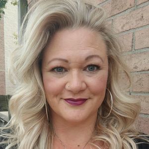 Meet your Posher, Valerie